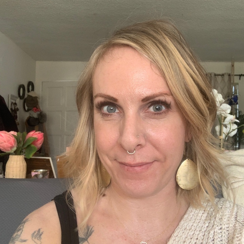 Meet your Posher, Michelle